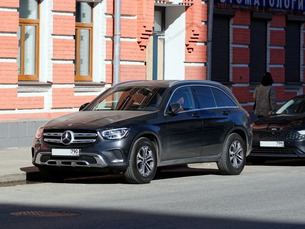 2021 Mercedes-Benz GLC 200 4Matic AMG